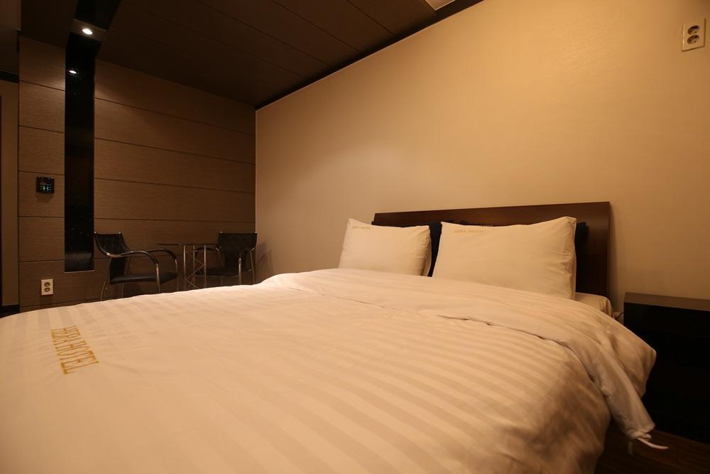 Hera Motel Теджън Екстериор снимка
